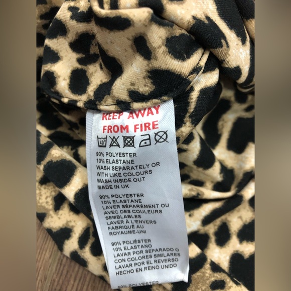 URBAN RENEWAL LEOPARD PRINT CROPPED SPAGHETTI STRAPS TOP IN LARGE - Picture 6 of 7